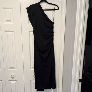 Black ASOS Maxi one shoulder dress. Great for casual days or a night out.